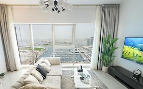 Oskena Vacation Homes- Beautiful High Floor Two Bedroom In Marina